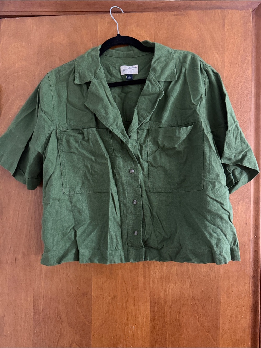 Universal Thread Olive Green Short Sleeve Button-Down Shirt